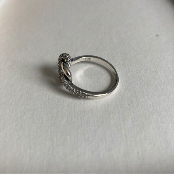 STERLING Silver Knotted Heart Ring Size 7 - Picture 7 of 12